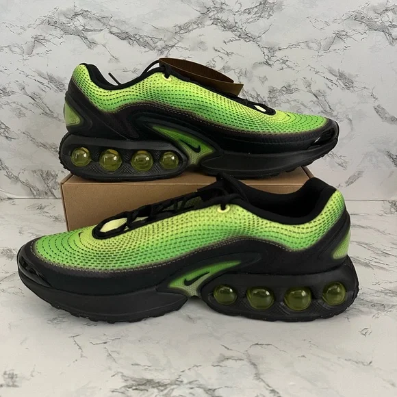 Nike Air Max DN Green Strike Black Athletic Running Shoes HV3521-700 Men Size 14 - Picture 2 of 8
